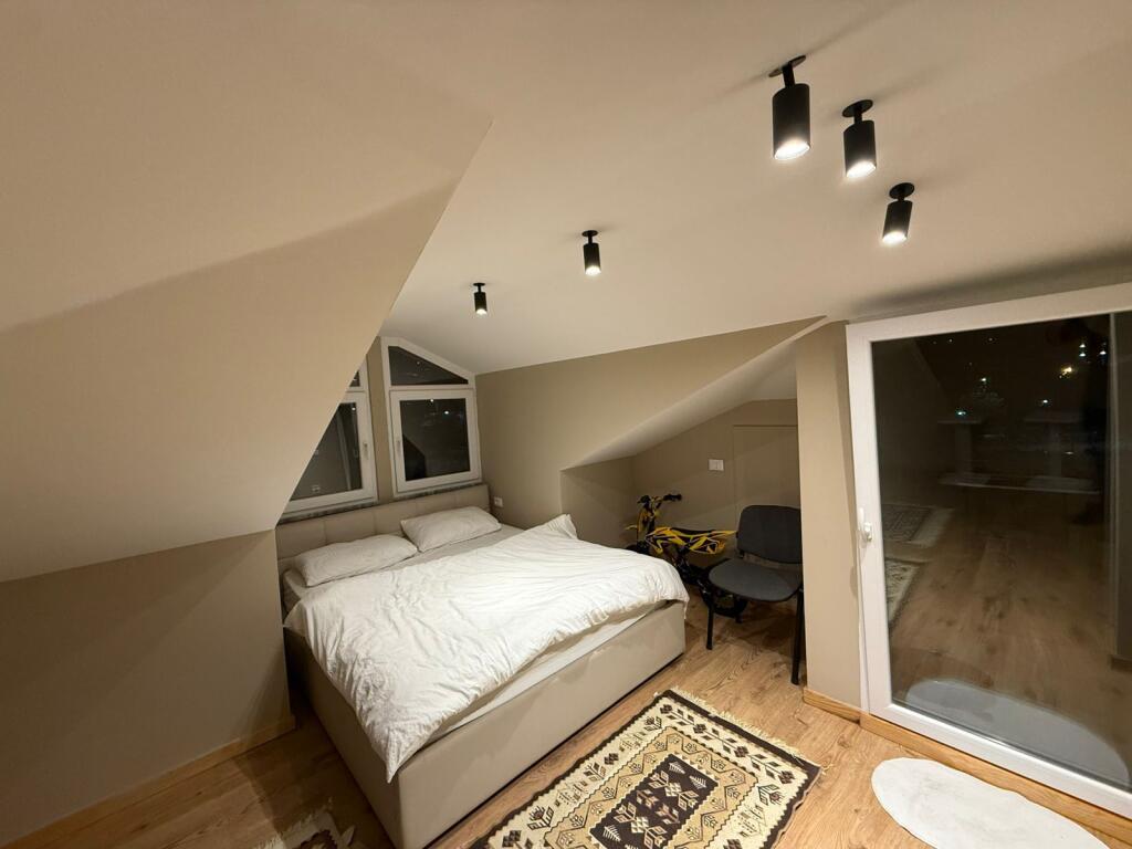 JEPET ME QERA APARTAMENT 1+1 NE SELITE PRAN MARIN BARLETIT!!!