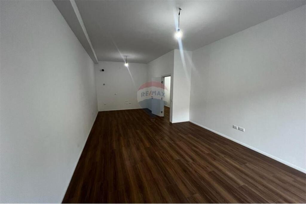 Apartament 2+1 te Rruga 5 Maji