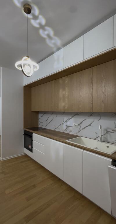 A Zogu i Zi offriamo un appartamento 1+1 in affitto