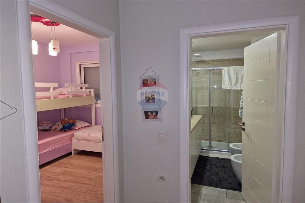  SUPER APARTAMENT 2+1+VERANDË – LUNGO MARE, Vlorë