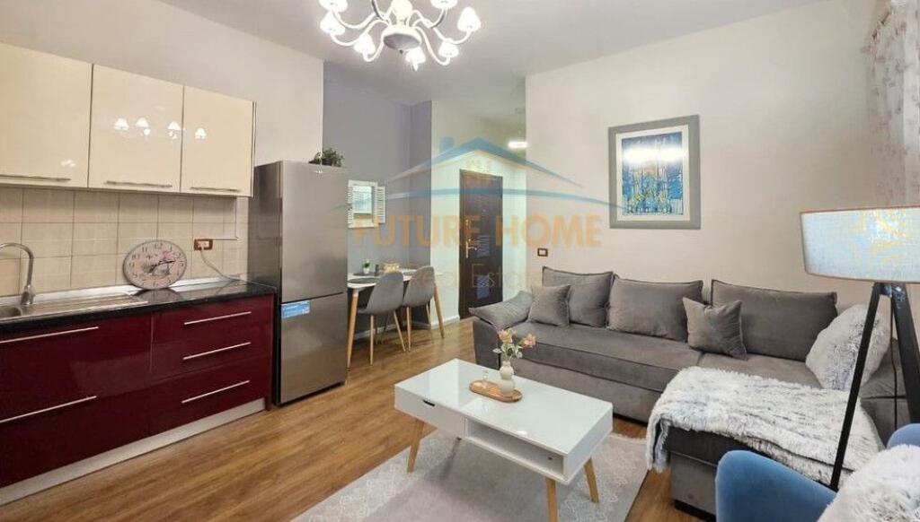 Qera,Apartament 1+1 tek Pazari i Ri,Tirana.