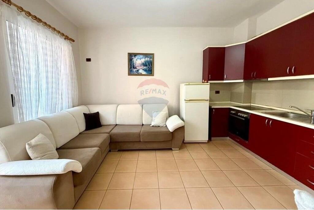 Apartament 2+1 i mobiluar tek KMY, Yzberisht  ID: 530181053-670