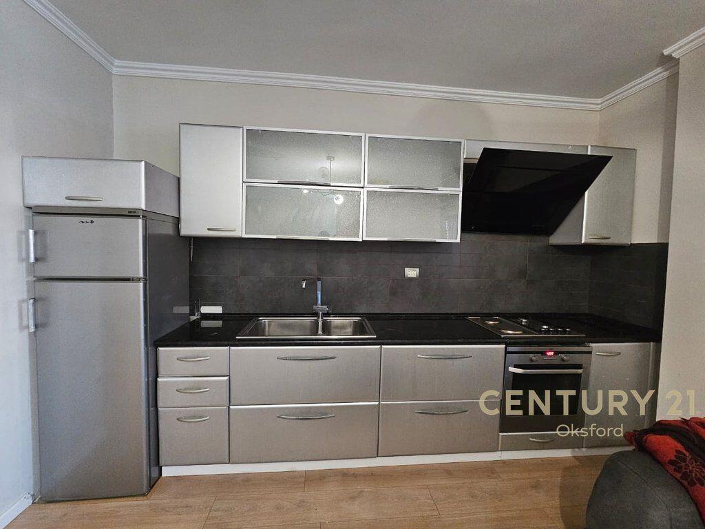 SHESIM APARTAMENT 2+1 PRANE 21 DHJETORIT!