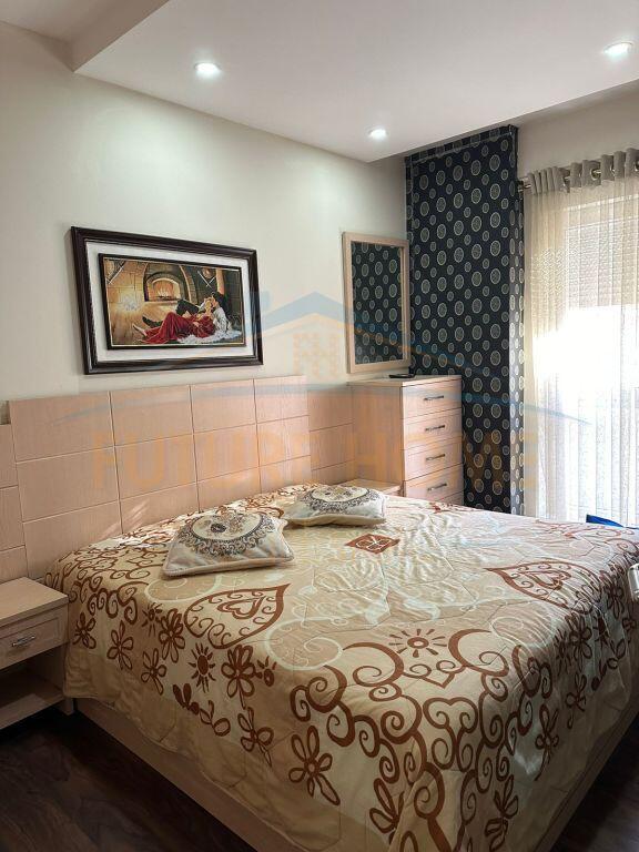 Qera, Apartament 3+1+Post Parkimi, 21 Dhjetori,Tiranë