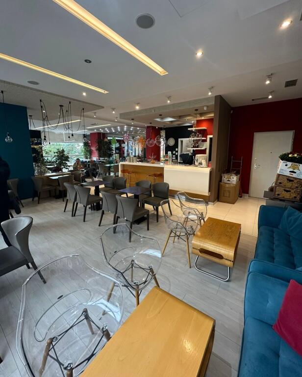 Locale commerciale in affitto – Yzberisht, Via “3 Martiri”