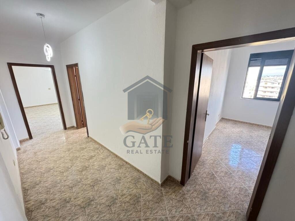 Shitet apartament 2+1 – Plazh Hekurudha