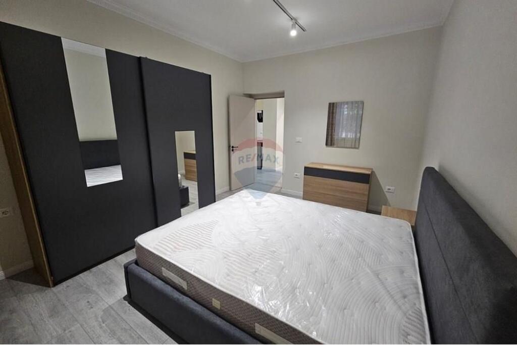 Apartment for rent 2 bedroom in Bllok - Garda