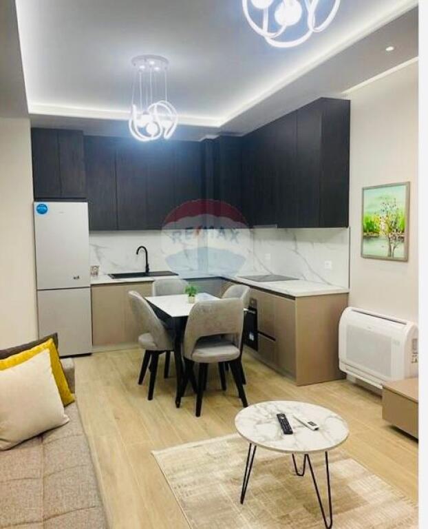 📍Apartament 1+1 Komuna e Parisit