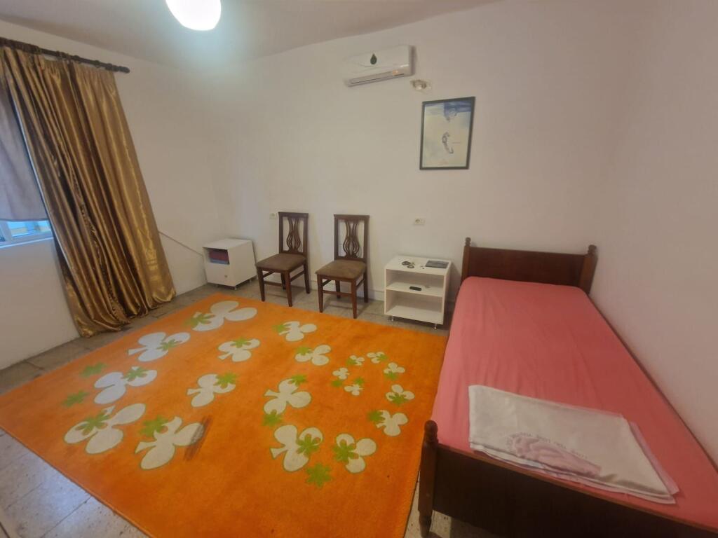 Jepet me qera apartament 1+1 te Zogu i Zi.