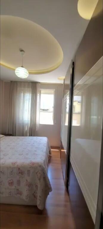 Apartament 1+1 me qira tek shkolla Partizani