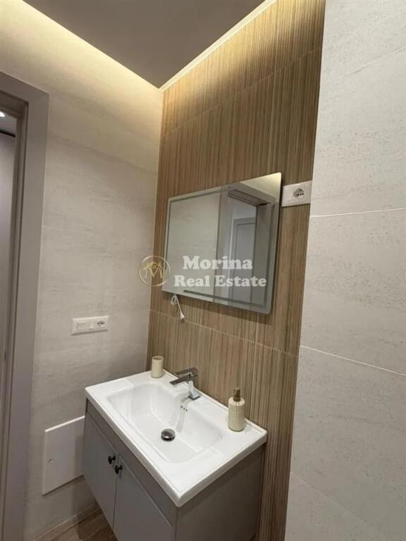 Apartament 1+1, Zogu i Zi, 750 Euro/muaj