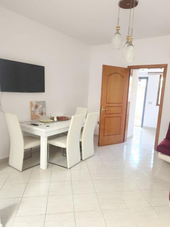 Jepet Me Qera Apartament 2+1+1 Post Parkimi