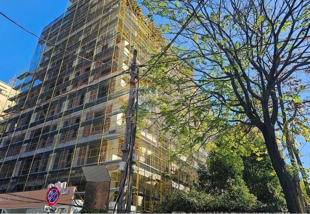 Vendesi in vendita 1+1 a Brryli Ministero degli Esteri