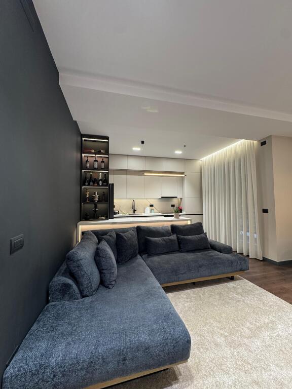 Appartamento 2+1 e posto auto in vendita vicino a Spak (ipoteca).