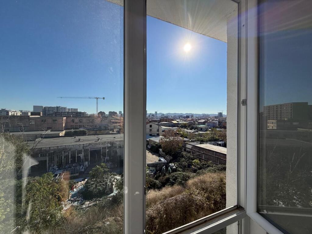 Jepet me qira apartament 1+1 te Rruga “5 Maji”