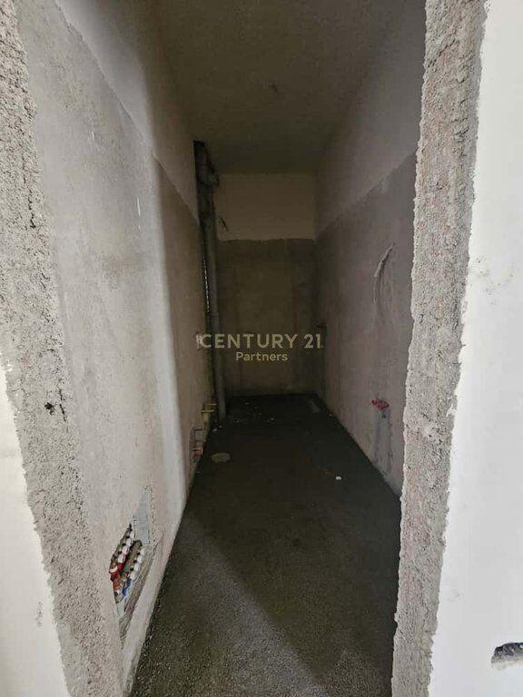 Shesim 2+2+2ballkone Tirana RiverSide Residence rruga JAVER MALO,Tiranë!