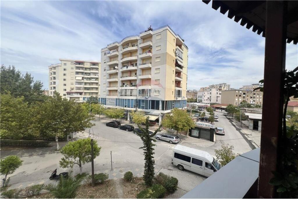 Apartament 2+1+2 me Qira