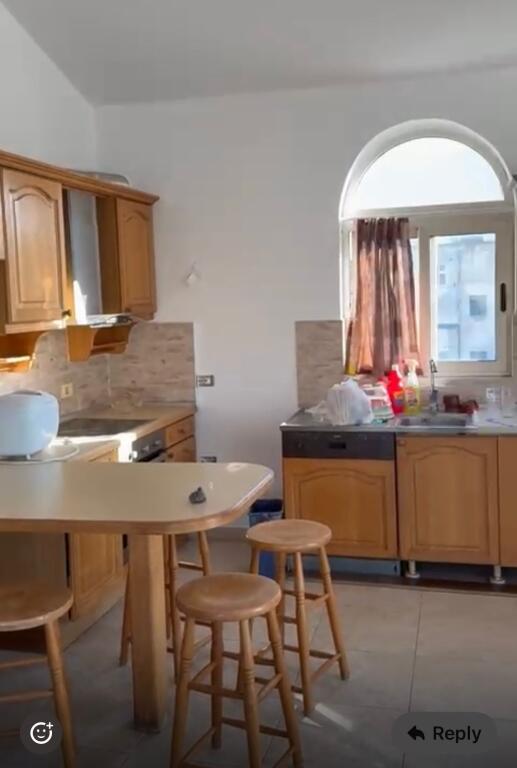 1+1,i mobiluar te medredeja,cmimi 450 mije leke