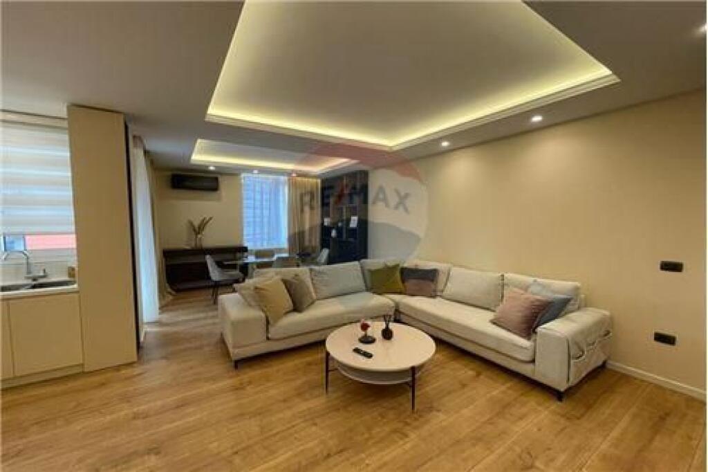 Apartament - Për Qira - Rruga George Bush, Tiranë