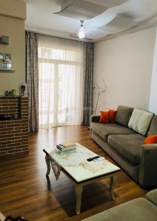 Appartamento 1+1 in affitto vicino alla Scuola Rossa + Posto auto (opzionale +100 euro).