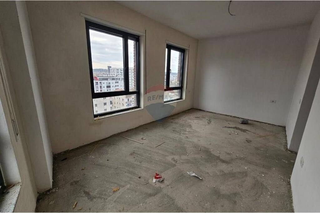 Apartament 3+1 ne shitje tek 5-Maji!