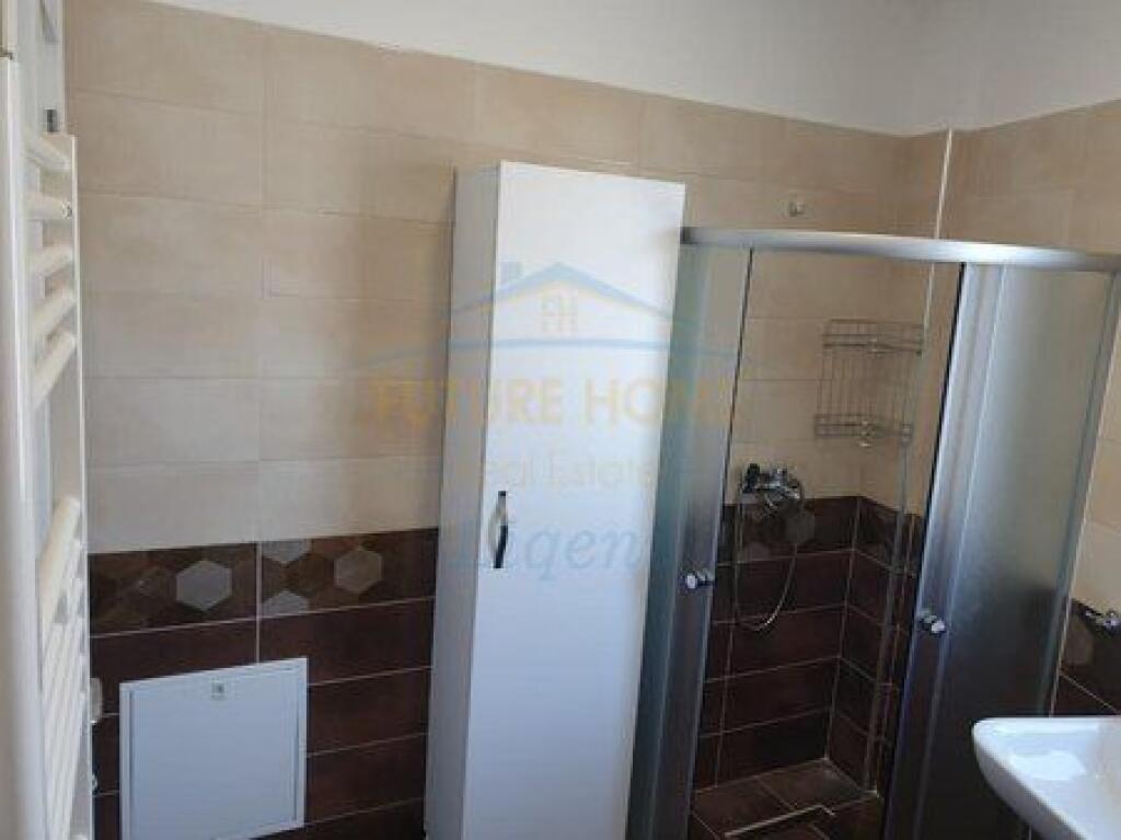 Shitet, Apartament 2+1+2, Rruga Dritan Hoxha, Tirane.