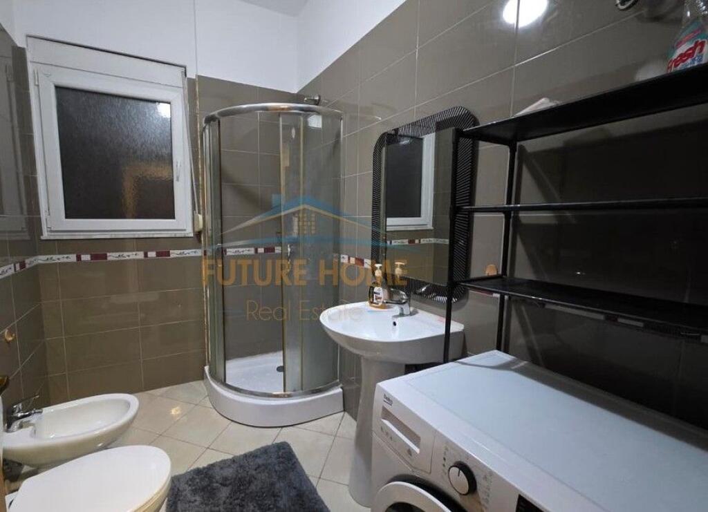 Qera,Apartament 1+1 tek Pazari i Ri,Tirana.