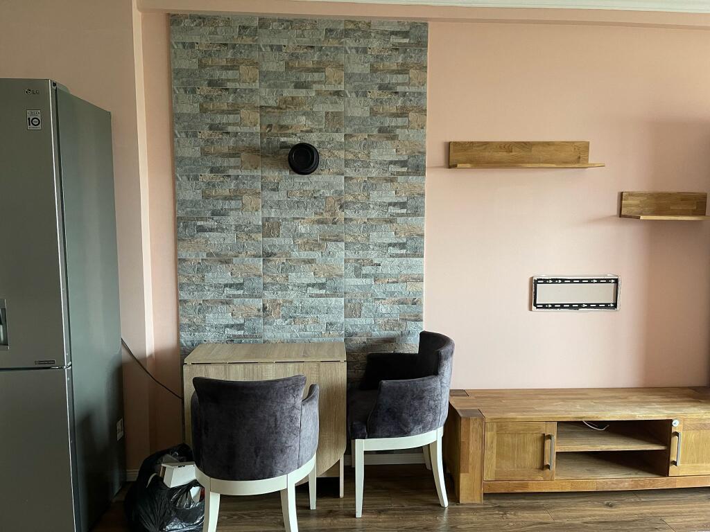 Appartamento 2+1 arredato in vendita presso "bar Return" ad Astir