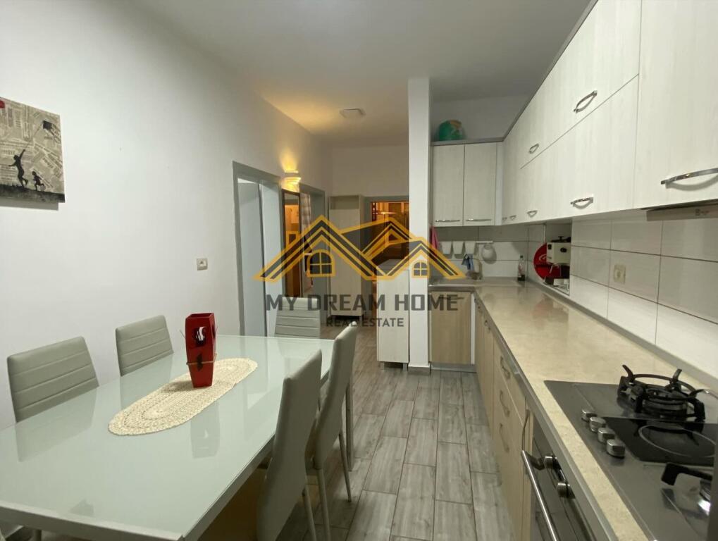 SHITET APARTAMENT 1+1+2BALLKONE BULEVARD KRYESOR DURRES