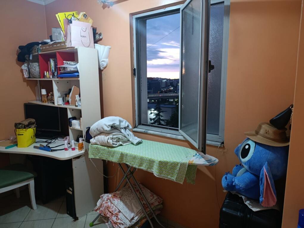 Apartment 2+1, Building with arrow!