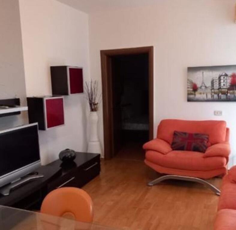 APARTMENT FOR RENT 2+1 21 DECEMBER 60,000 LEKE