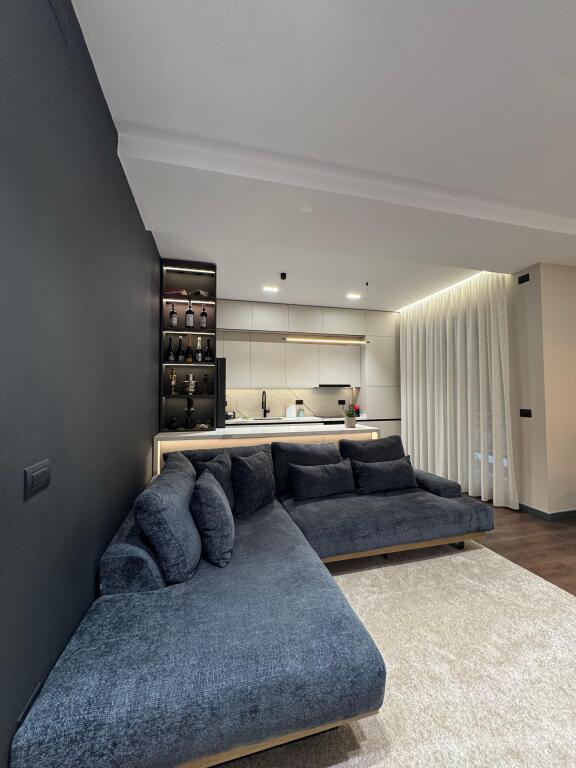 Appartamento 2+1 e posto auto in vendita vicino a Spak (ipoteca).