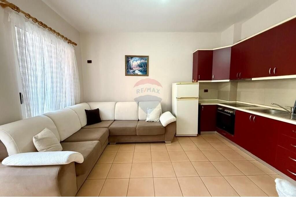 Apartament 2+1 i mobiluar tek KMY, Yzberisht !