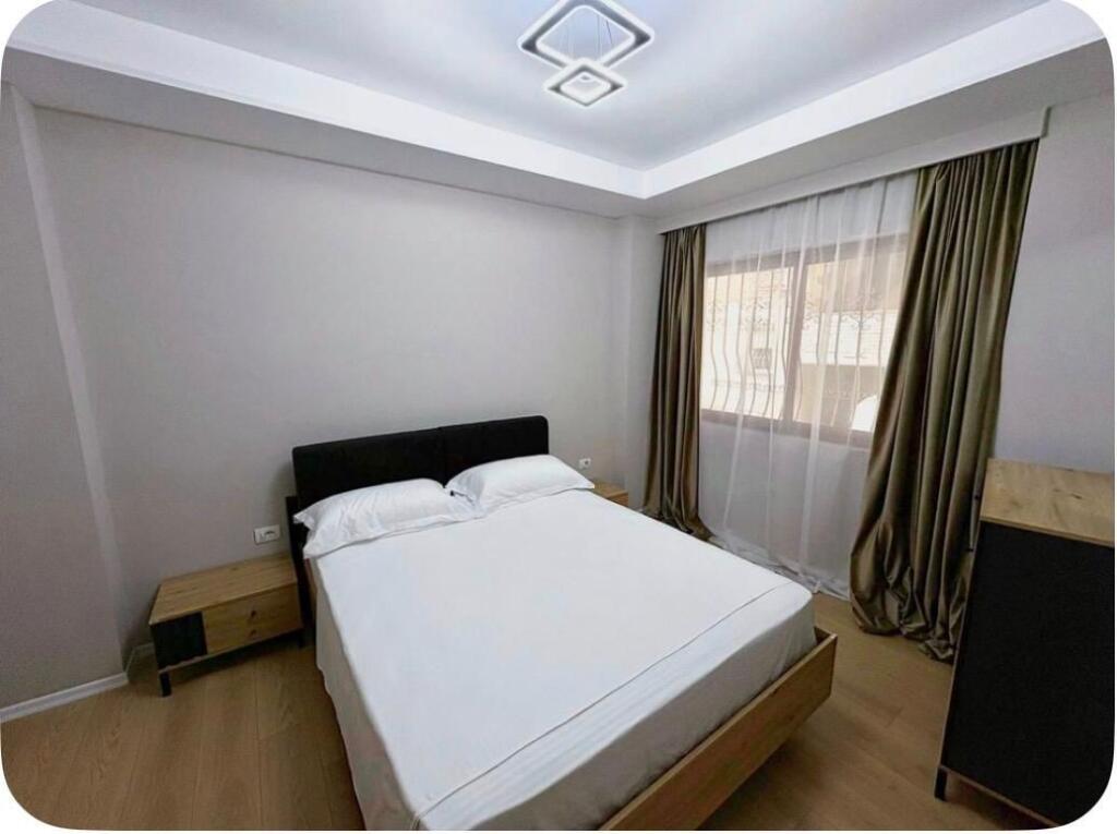 🏡 Apartament 2+1 me Qira – Pranë Rrugës “Siri Kodra” 🌿