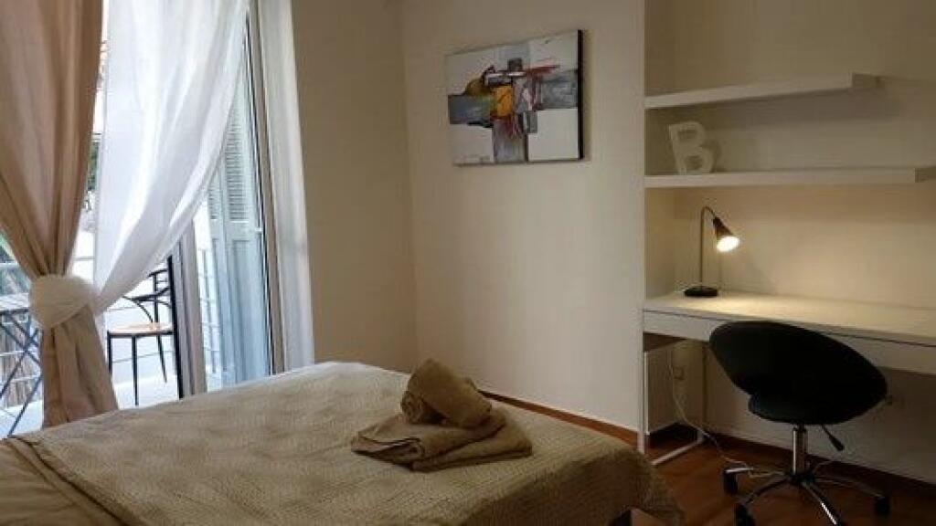 Apartament Me Qera 2+1 Tek Rruga Fortuzi (ID B221380) Tirane