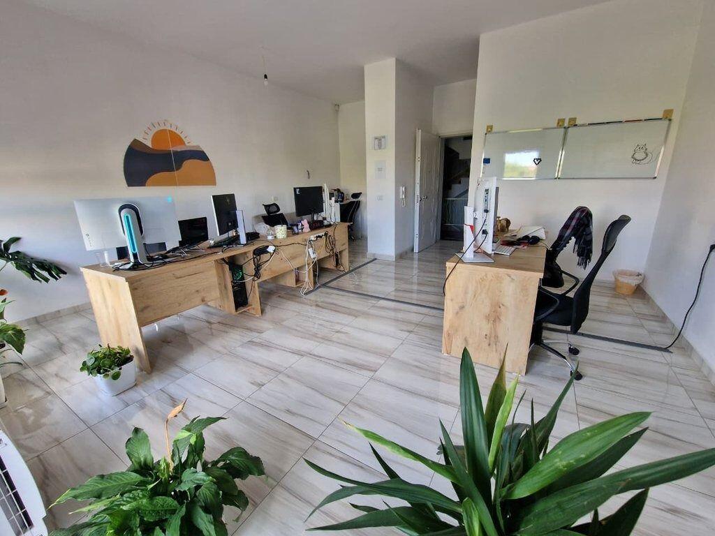 Locale per ufficio in affitto 2+1+2 – Ali Demi, Tirana 650 €| mese!