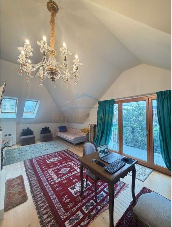 SHITET APARTAMENT 2+1 TEK KOMUNA E PARISIT