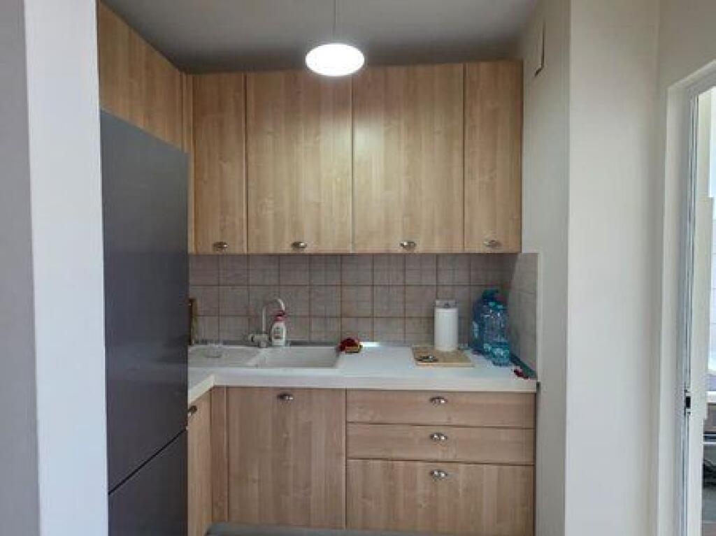 Shitet, Apartament 1+1, Oxhaku , Tiranë