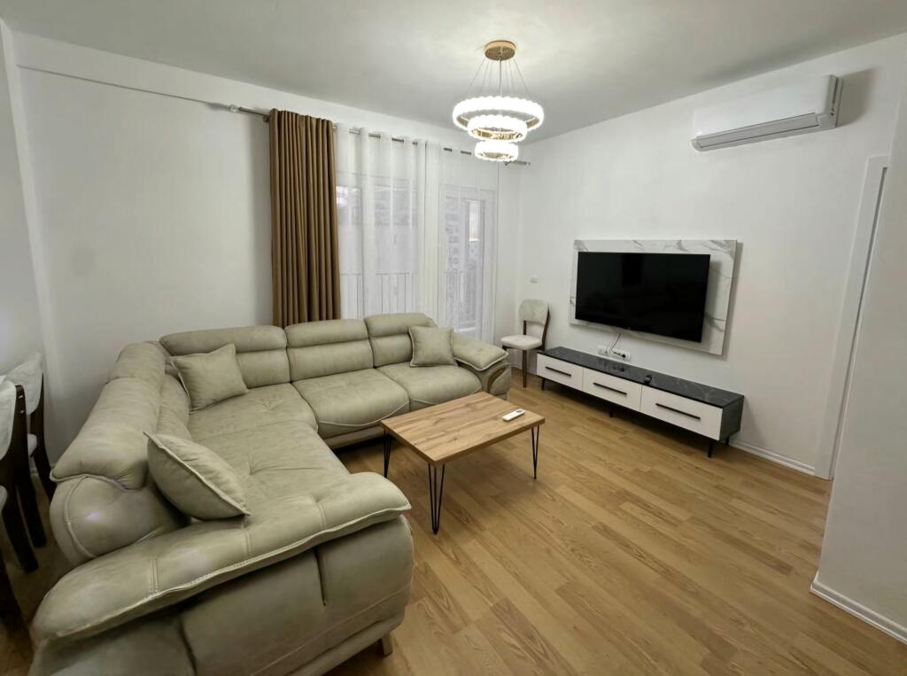 Jepet me qera apartament 1+1 prane Zogut te Zi!