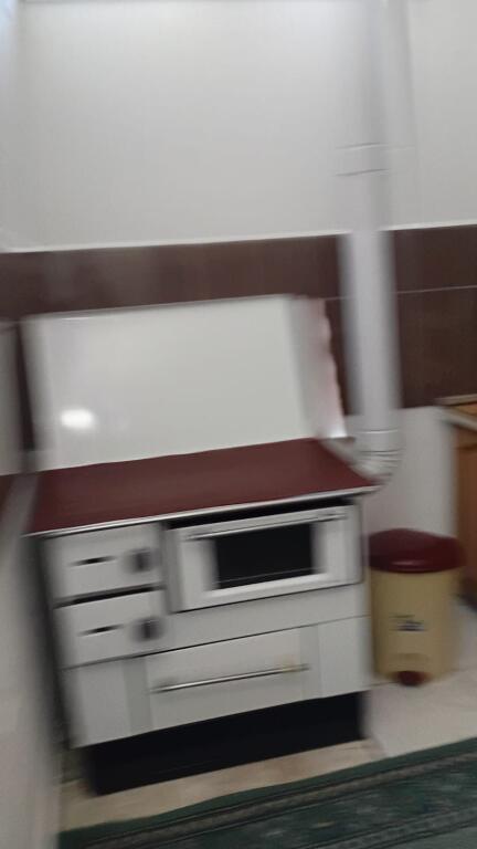 Siri Kodra, 2+1 for rent on the ground floor, private house, near the meridian