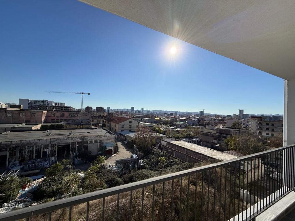 Jepet me qira apartament 1+1 te Rruga “5 Maji”