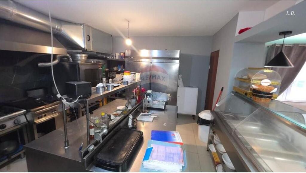 Biznes për Qira – Komuna e Parisit