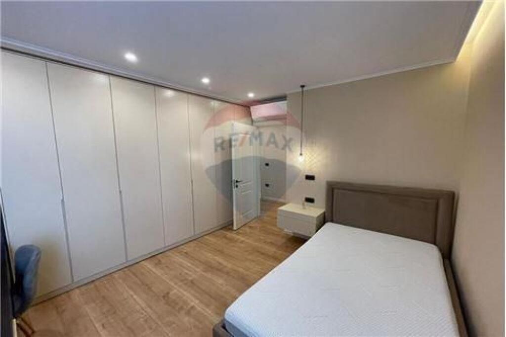 Apartament - Për Qira - Rruga George Bush, Tiranë