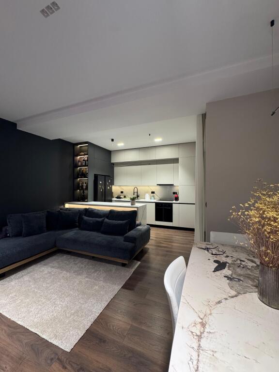 Appartamento 2+1 e posto auto in vendita vicino a Spak (ipoteca).