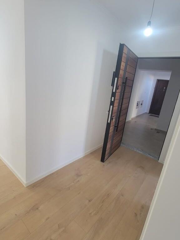 Apartment 2+1 per shitje 📍Ne fillim te rruges Don Bosko