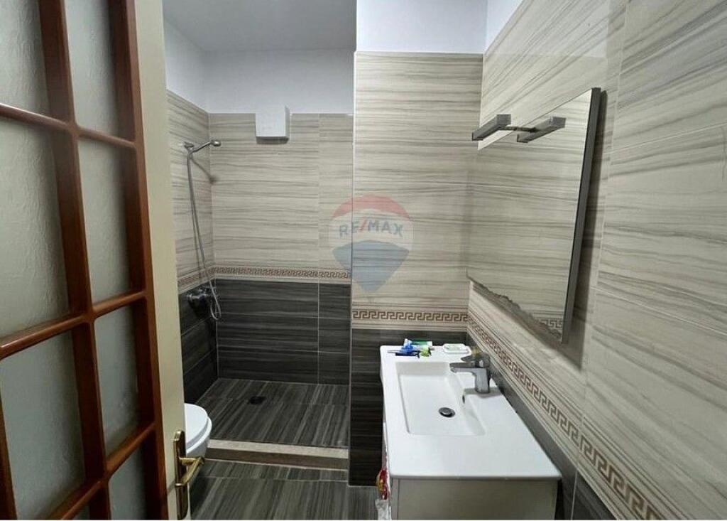 Apartament - Për Shitje - Komuna e Parisit, Tiranë ID: 530191068-89