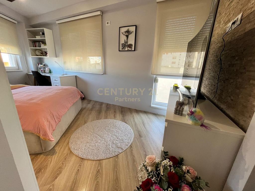 Jepet me Qira – Apartament 3+1+2, Kompleksi Magnet