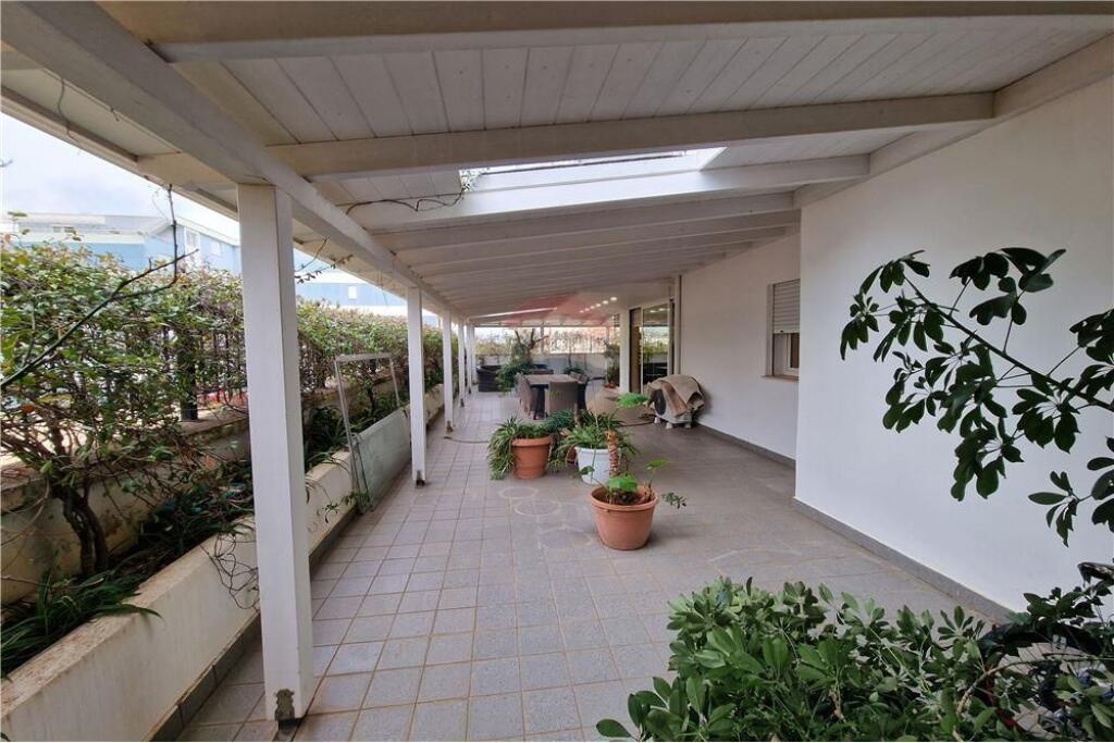  SUPER APARTAMENT 2+1+VERANDË – LUNGO MARE, Vlorë