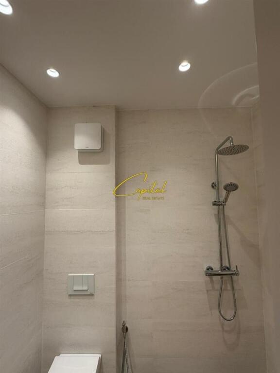 APARTAMENT ME QERA 1+1 ZOGU I ZI 75.000 LEKE