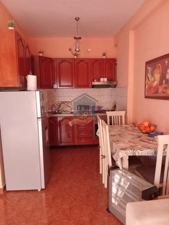 Shitet Apartament 1+1 Plazh Iliria,Durres